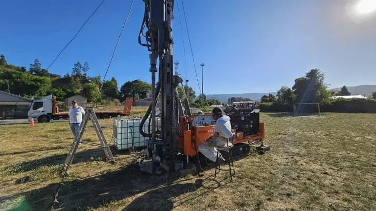 Calicatas Exploratorias en La Pintana: Reconocimiento Directo del Subsuelo